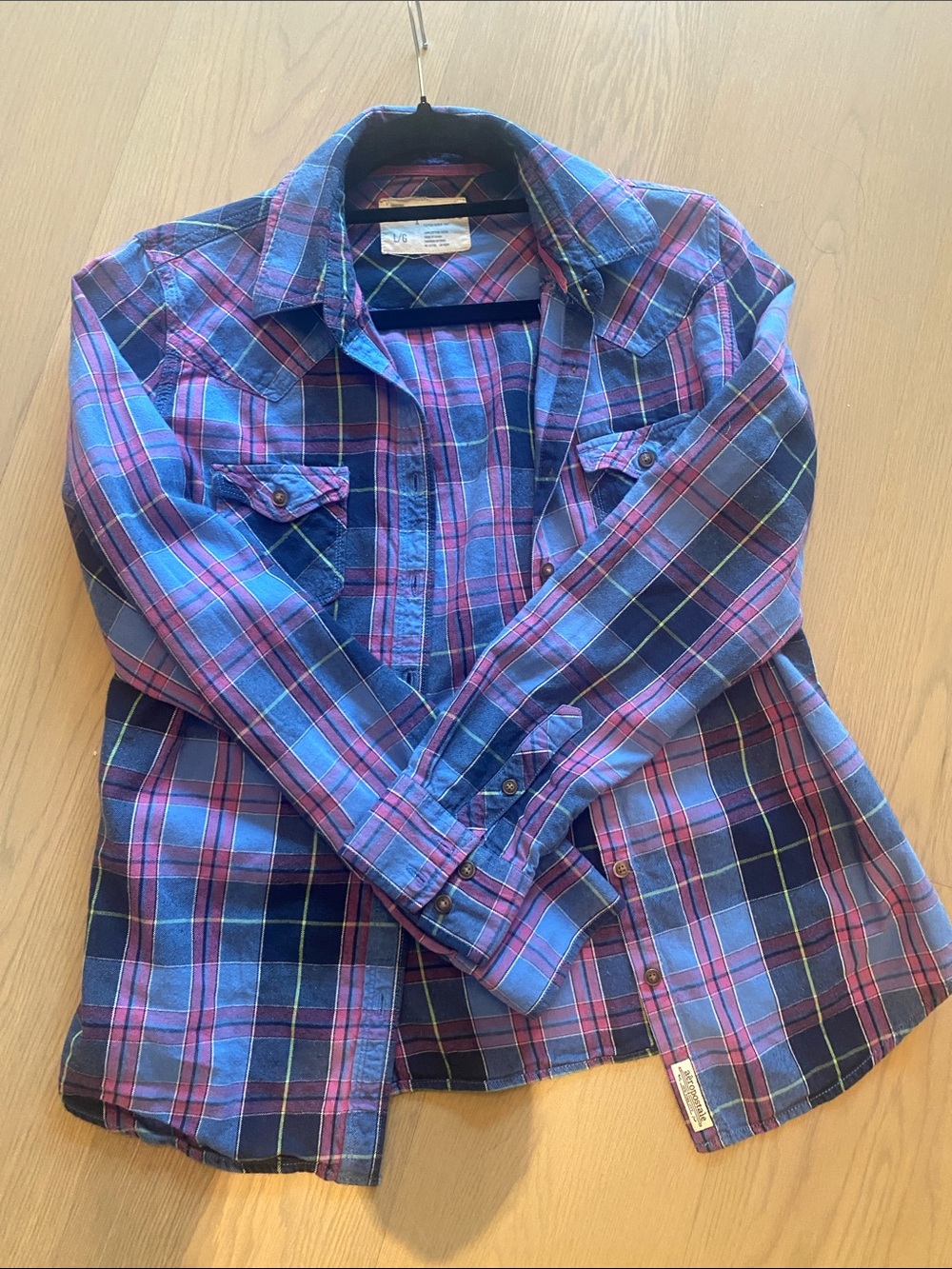 Aeropostale Plaid Button-Up Shirt
